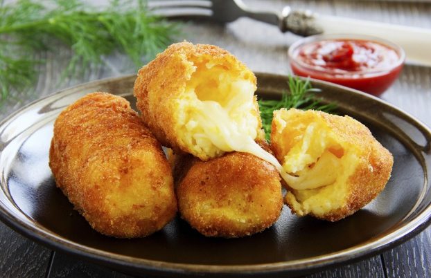 كروكيت البطاطا واﻷرز لذيذ وسريع التحضير