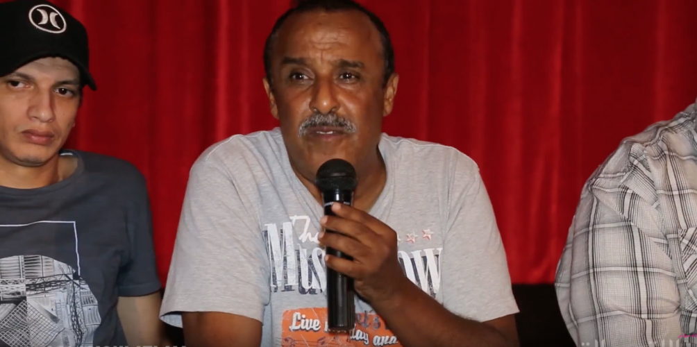 سعيد الناصري يجمع كوميديين شباب و يحدث « تياتر كوم » و طارق البخاري « كوتش للفريق