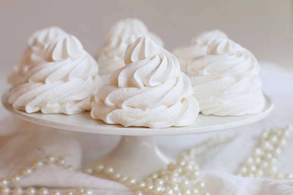 Meringue Suisse حضري المورانغ السويسري بالبيت