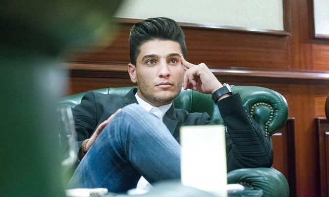 صورة..محمد عساف يجمع مبلغا ضخما ويتبرع به لهؤلاء الأشخاص