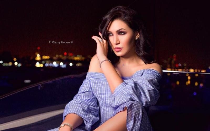 صورة: أسماء لمنور تنظم حملة لجمع التبرعات من أجل أطفال الجبال