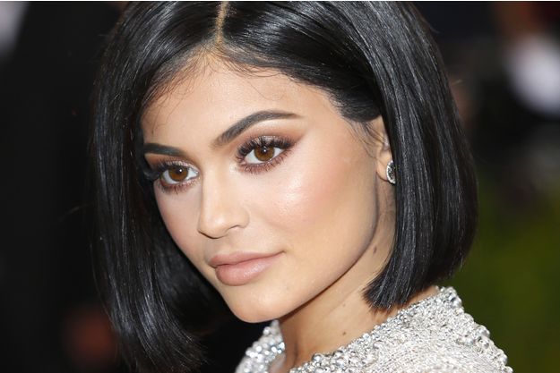 تغريدة النجمة الأمريكية كايلي جينر تتسبب ل »سناب شات » في خسائر بقيمة 1.3 مليار دولار