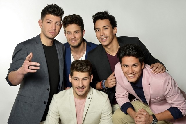 بعد أزيد من 3 سنوات .. فرقة  the 5  تقرر الإنفصال