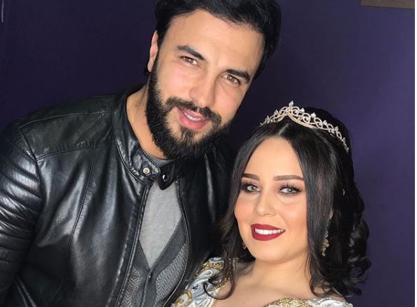 صورة رومانسية لكوثر براني وزوجها هاني الخطاب