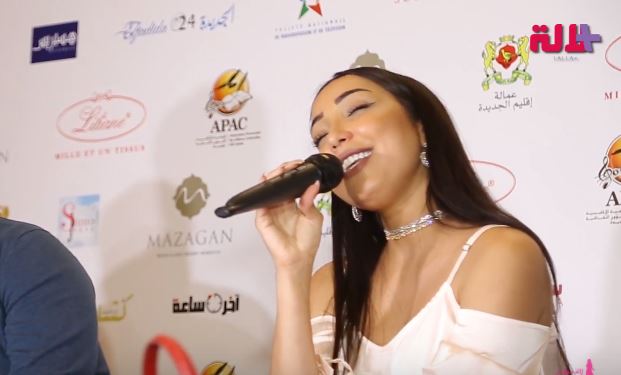 فيديو: لا تفوتوا مشاهدة دنيا بطمة وهي تغني مقطعا من أغنية « علمتني »..أداء جد رائع