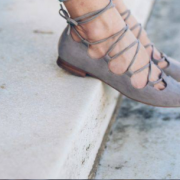 مارأيك بأحذية Lace up flats