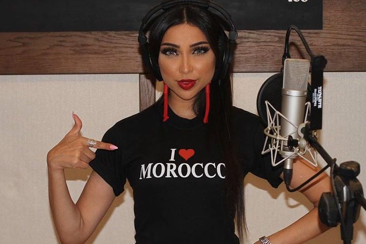 صورة..دنيا بطمة تتحدى منتقديها وهذا ما قامت به