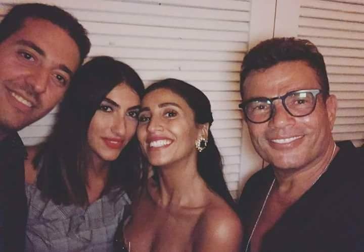 في مشهد رومانسي..أول ظهور علني لدينا الشربيني وعمرو دياب