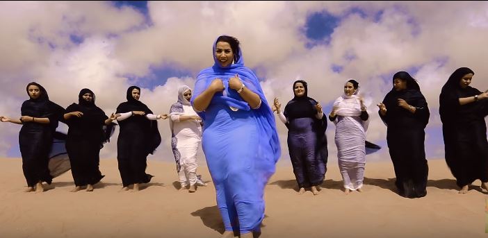 فيديو: « منت العرب » جديد سعيدة شرف من قلب الصحراء المغربية