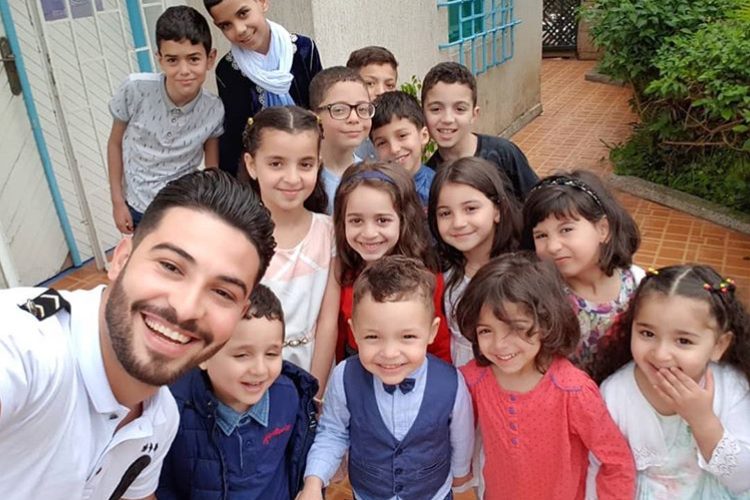 بعد فوزهما بلالة العروسة… كوثر وعبدالرحمن يطلقان أغنية لدعم الأطفال المتخلى عنهم (فيديو)