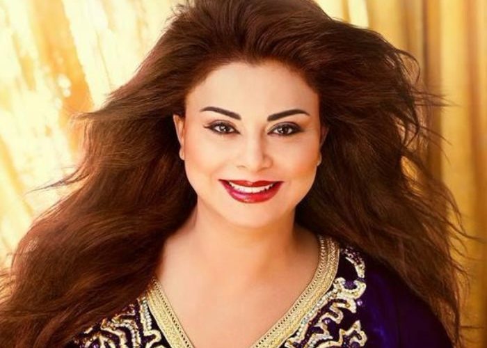 فيديو…الفنانة لطيفة رأفت تكشف سر جمال شعرها و بشرتها