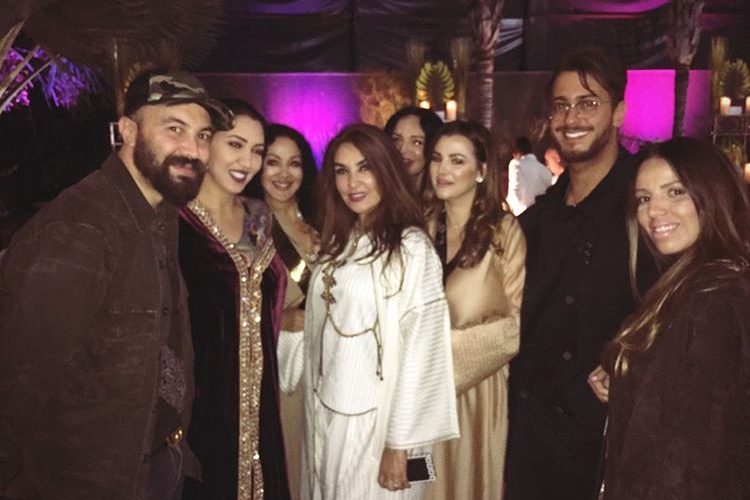 رمضان يجمع سعد لمجرد بأصدقائه الفنانين المغاربة (صورة)