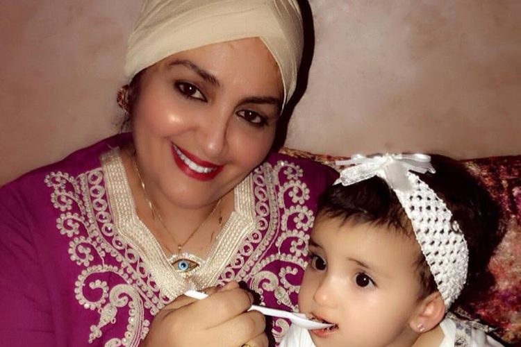 بالفيديو… ابتسام بطمة تحتفل بعيد ميلاد والدتها