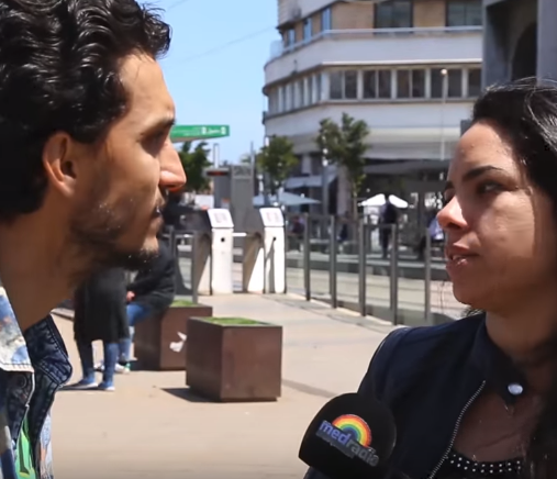 « أش طاري مع العطاري »… هكذا رد الشارع المغربي على ظاهرة عزوف النساء المغربيات عن الزواج