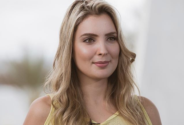 زوجة رئيس البرازيل تقفز بثيابها وسط بحيرة لإنقاد كلبها