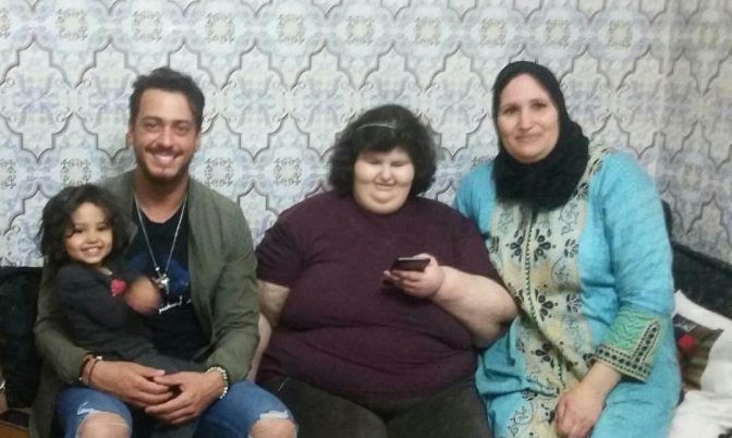 بعد عودته للمغرب… سعد لمجرد يفاجئ الطفلة آية في منزلها