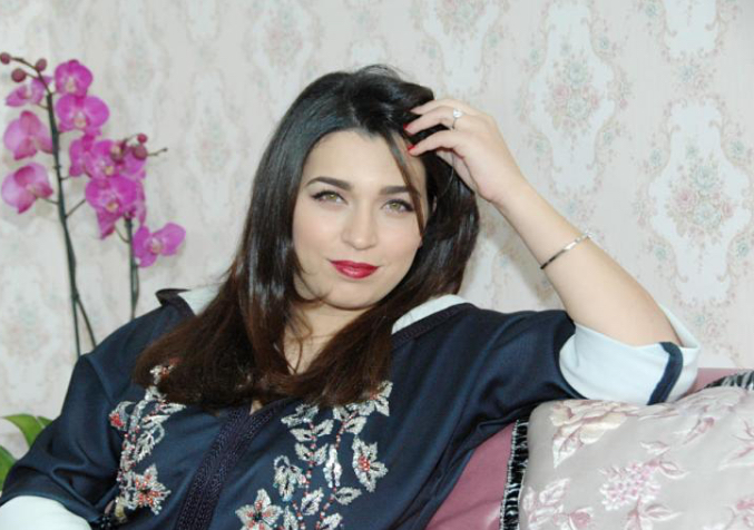 طريف وبالصورة… هذا ما قالته فرح الفاسي عن حقيقة إتقان زوجها عمر الطبخ (صورة)