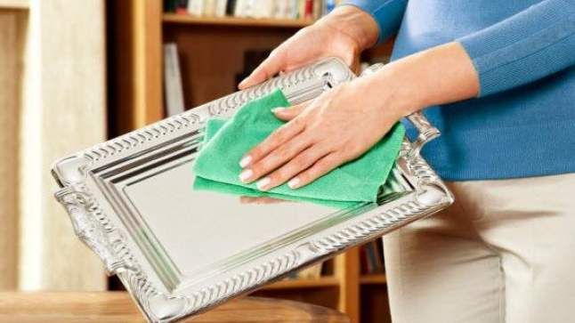 حيل مطبخية لازالة الراوائح من الثلاجة و طريقة تنظيف الأواني الفضية