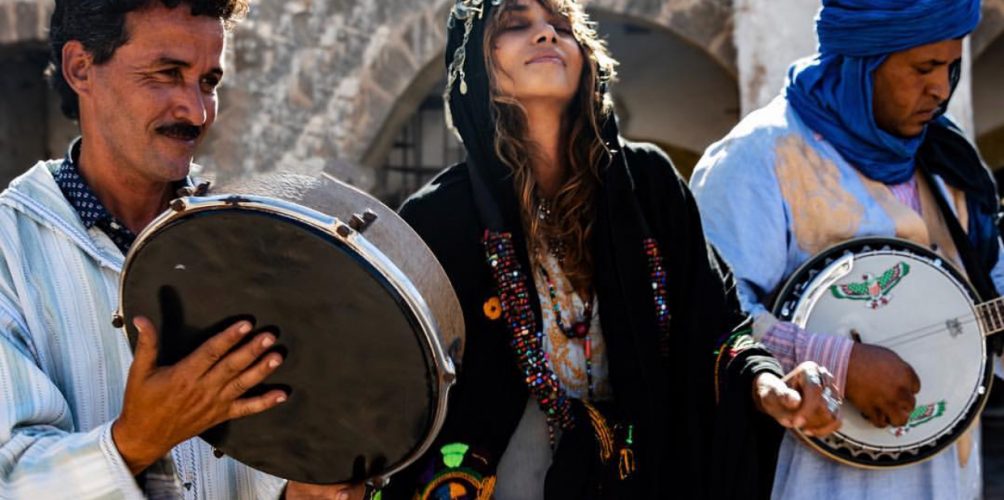 النجمة العالمية هالي بيري تخاطب معجبيها من الصويرة: &laquo;&nbsp;هنا أنا حرة&nbsp;&raquo;  (صور)