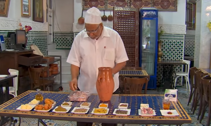 الطنجية المراكشية..هكذا يعدها الطباخ السابق للراحل الحسن الثاني (فيديو)