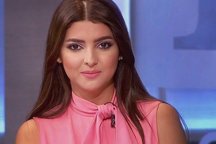 &laquo;&nbsp;حمزة مون بيبي&nbsp;&raquo; ينشر صورا جريئة جديدة لمريم سعيد !