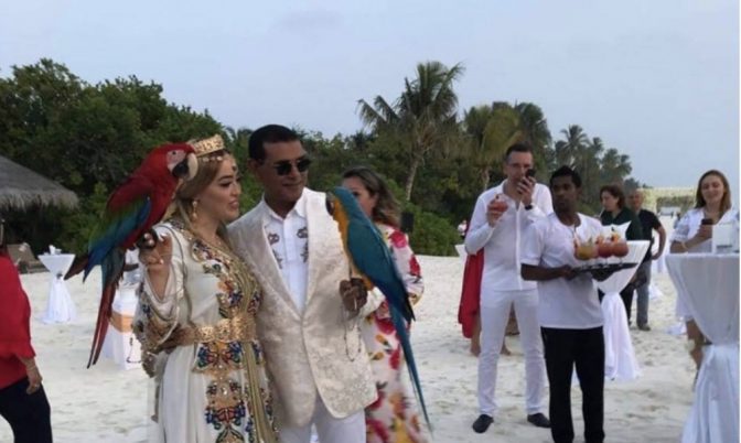 بالتقاليد المغربية..حفل زفاف أسطوري في المالديف ! (فيديو)