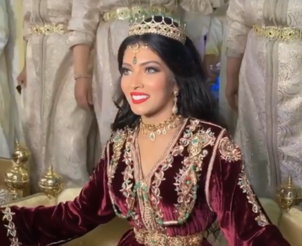 الدفوع/ قبلة العروسين/ رقص الباعزية.. كواليس حفل زفاف &laquo;&nbsp;إكشوان إكنوان&nbsp;&raquo; (فيديو)