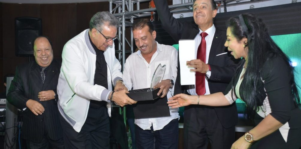 « سمارت تالنت ».. احتفاء بالمواهب وتكريم لفنانين مغاربة