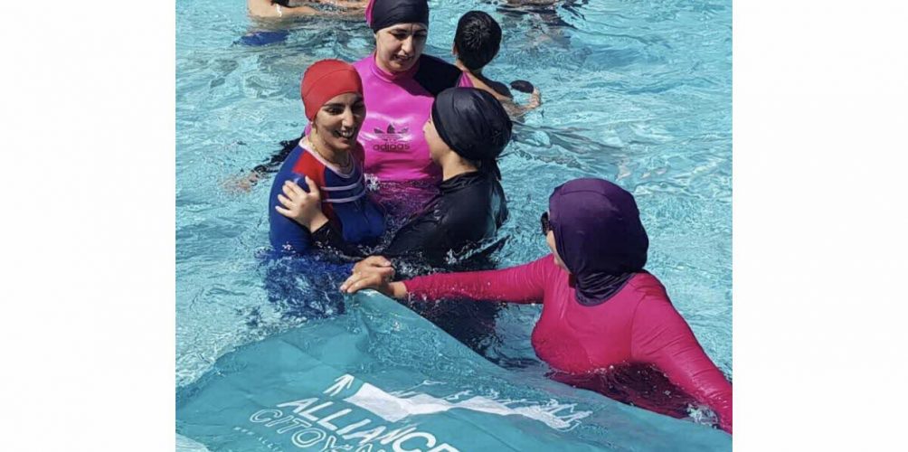 فرنسا.. نساء يطلقن حملة لعدم حظر ارتداء البوركيني