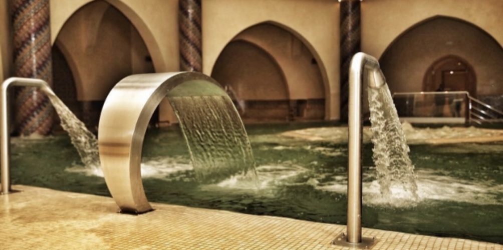 مفتوحة في وجه الجميع.. حمامات مسجد الحسن الثاني تفتح أبوابها