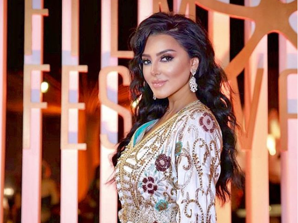 بالقفطان المغربي.. فاتي جمالي ونسرين الراضي تخطفان الأنظار في مهرجان الجونة في مصر