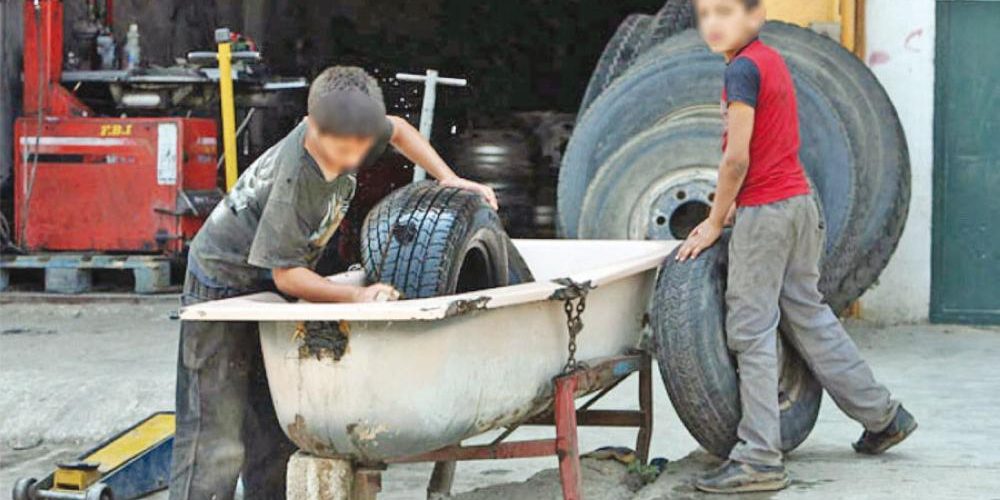 تهم تشغيل الأطفال وحماية النساء في العمل.. توقيع 19 اتفاقية بين الحكومة وجمعيات