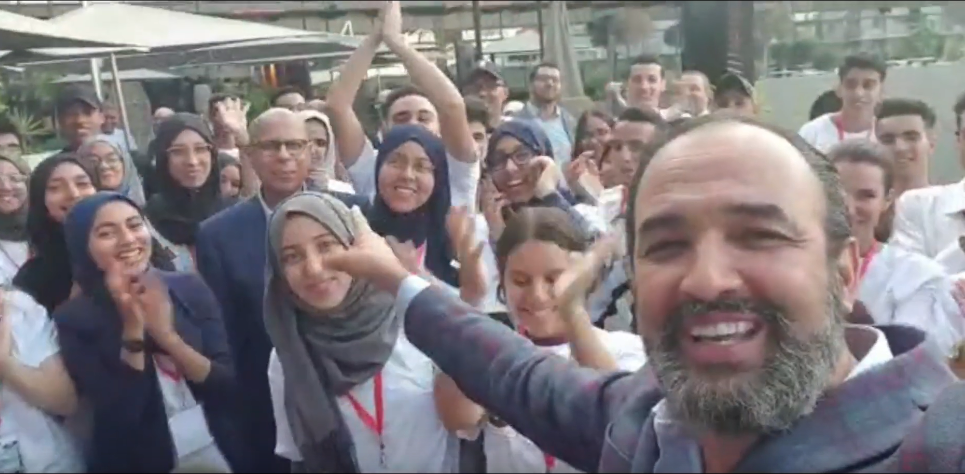 استفاد منها 96 شخصا.. رشيد الوالي والمؤسسة المغربية للطالب يوفران منحا لطلاب إمكانياتهم محدودة (فيديو)