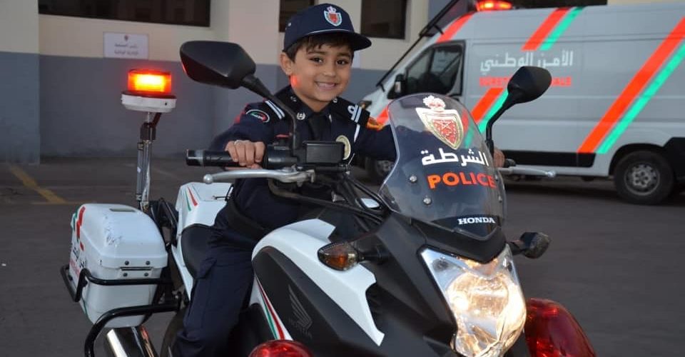 بادرة جميلة.. مديرية الأمن تستقبل الطفل ياسر &laquo;&nbsp;أصغر شرطي في المغرب&nbsp;&raquo; (صور)