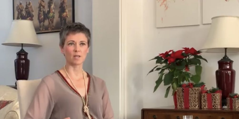 زوجة السفير البريطاني: المغرب أكثر بلد شعرت فيها بالترحيب… والنساء المغربيات متعاونات (فيديو)