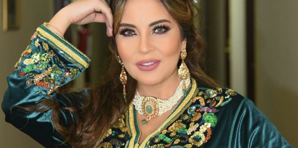 بعد شهر تقريبا على وفاة والدها.. العروسي تعود بأغنية &laquo;&nbsp;الغريبة&nbsp;&raquo; (فيديو)