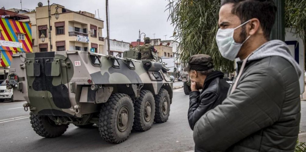 عين الصواب/ مال الحجر غادي يخلعنا/ فشل الحجر الصحي.. تعليقات فايسبوكيين على قرار تمديد حالة الطوارىء الصحية