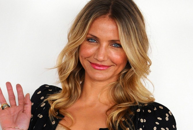 تقارب الـ50 من عمرها.. السر وراء رشاقة وجمال بشرة كاميرون دياز