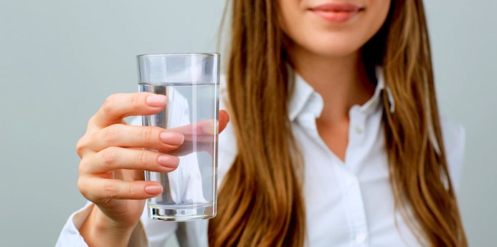 خلال الصيف.. هذه كمية السوائل التي يحتاجها جسمك لتحمي نفسك من الأمراض!