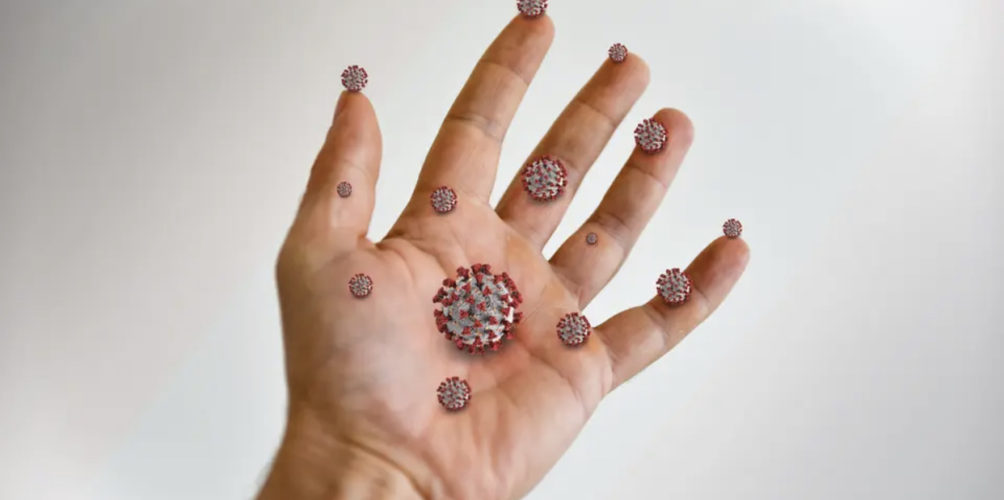 دراسة تؤكد: كورونا يبقى على الجلد 9 ساعات مما يزيد مخاطر انتقال العدوى