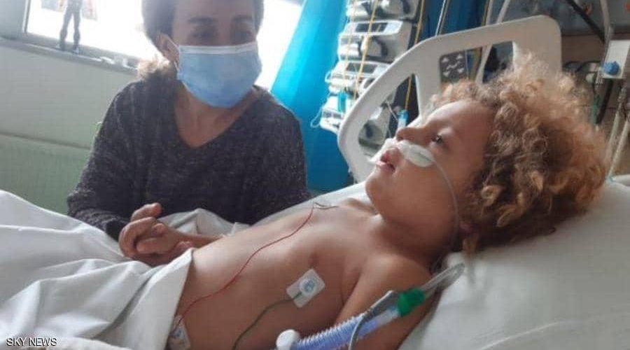 لا تستهينوا به أبدا.. فيروس كورونا يدخل طفلا الغيبوبة!