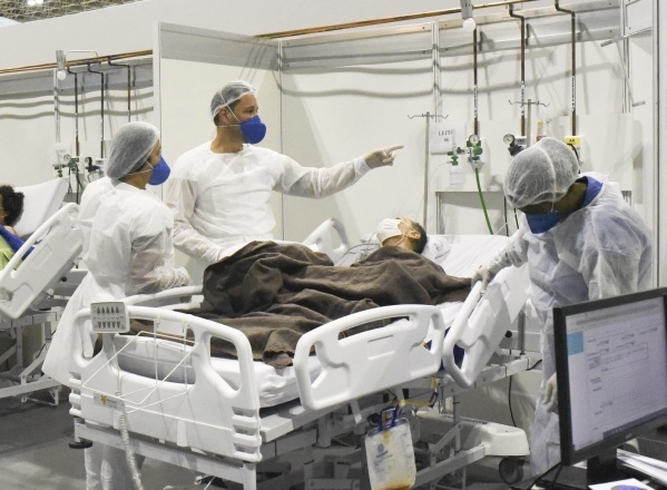 أخصائي في علم الفيروسات: سيكون هناك ارتفاع حاد في إصابات كورونا في نونبر… والأسابيع القادمة ستكون جد صعبة