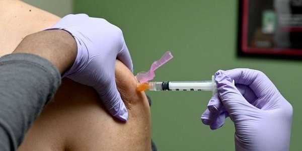 مطمئنة وتبعث على التفاؤل.. خبراء يقيمون نتائج التجارب السريرية للقاح كورونا في المغرب