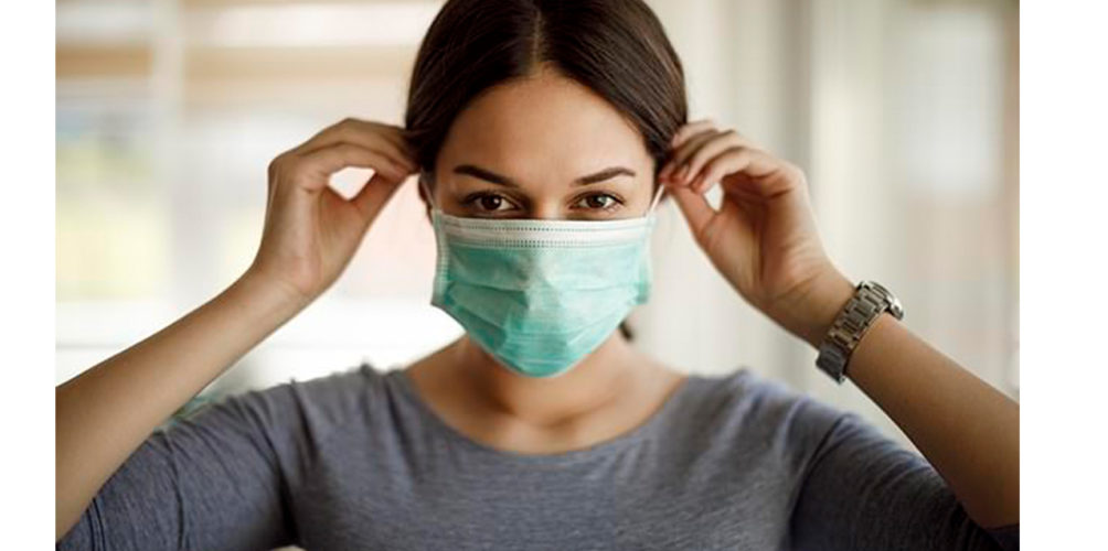 متى سنتخلص من ارتداء الكمامات؟ خبراء يجيبون