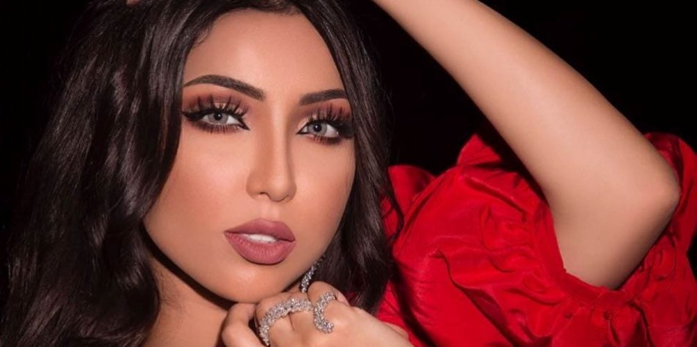 دنيا بطمة: يكفيني أن مكانتي عند نفسي في علو دائم ولا أنتظر من أحد أن يقيمني أو يقيم ذاتي