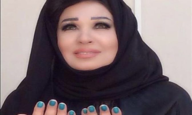 فيفي عبده تطلب من جمهورها الدعاء لها: أنا مريضة وكنت مخبية عليكم (فيديو)
