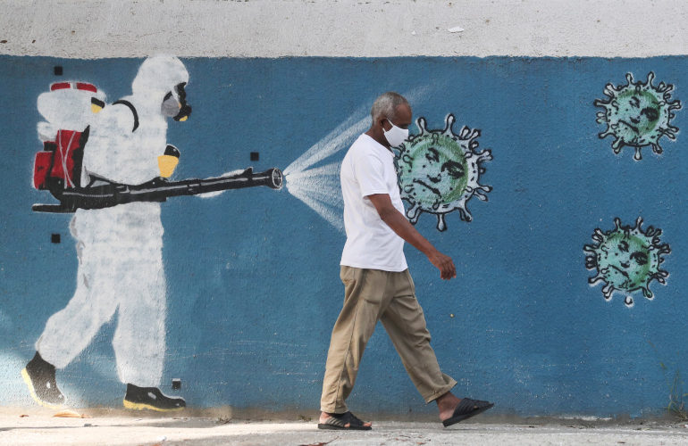 خبير روسي: البشرية ينتظرها عام غير سهل… وكورونا سيصبح أخطر الأحداث وأوسعها أبعادا