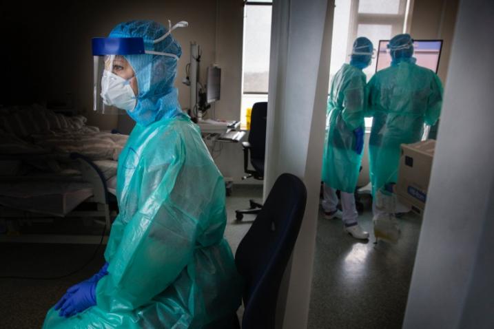 باحثون: المصابون بكورونا لديهم ذاكرة مناعية للحماية من العدوى مرة أخرى لمدة 8 أشهر