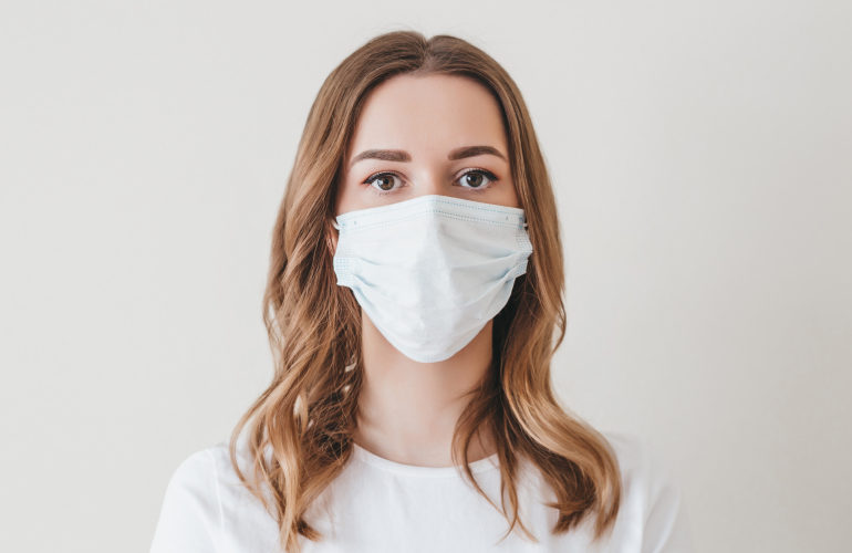 مقارنة بعدم ارتدائها.. ارتداء كمامة مستعملة قد يكون أقل فاعلية