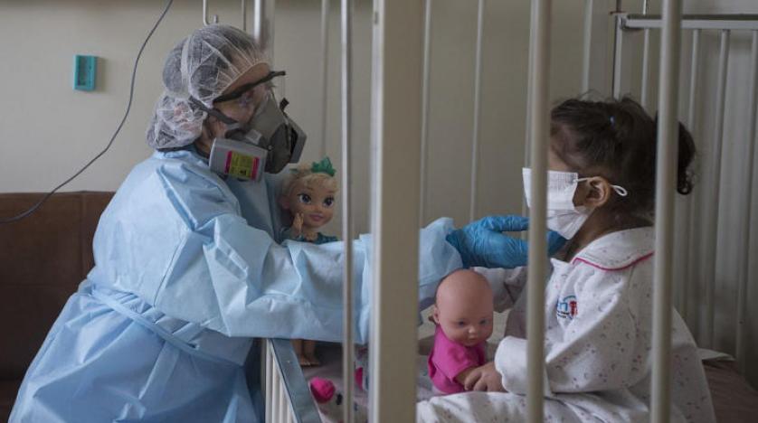 منظمة الصحة العالمية تؤكد: الأطفال والمراهقون يميلون إلى المعاناة من مرض أخف عند الإصابة بكورونا